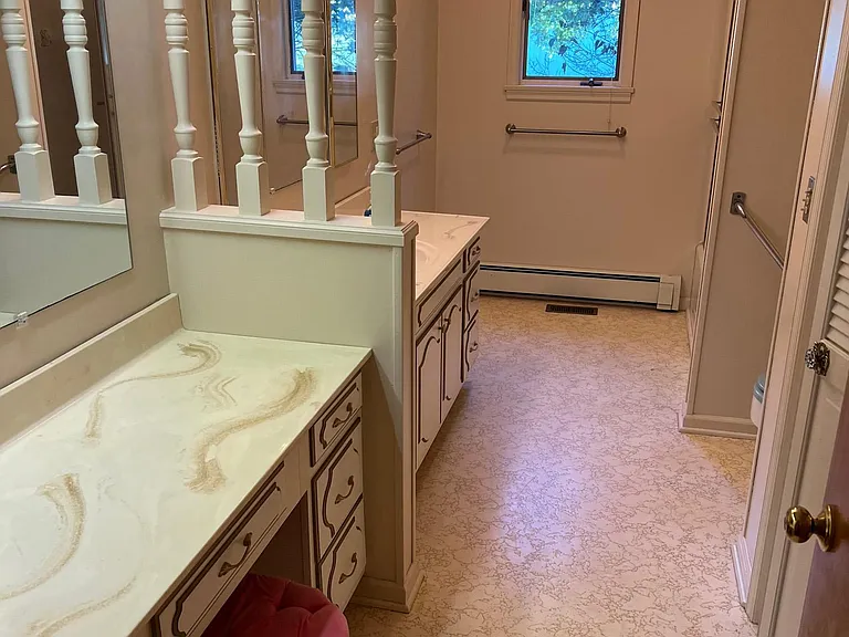 Hall Bath
Dressing Table & Stool to right