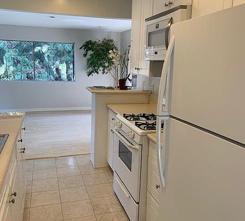 5th image of 6700 Hillpark Dr APT 401