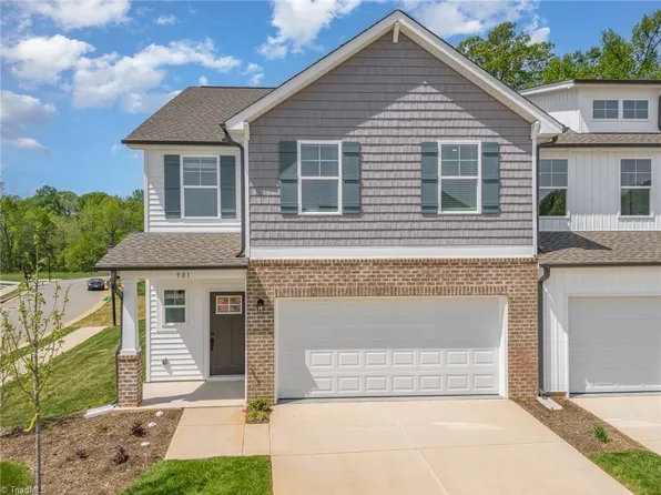 901 Cannon Crossing Cir, Greensboro, NC 27410