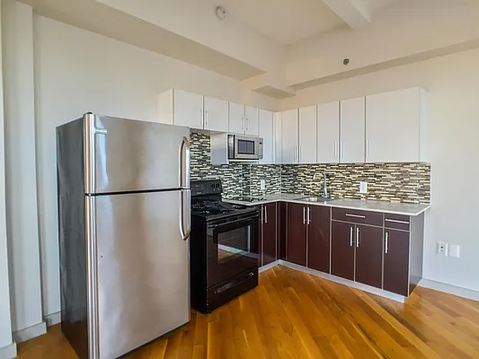 Rented by Keller Williams NYC | media 22