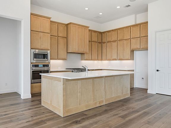 7th image of this home
