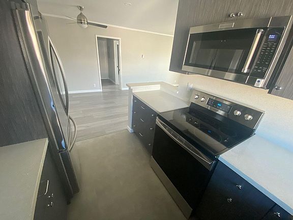 5th image of 1420 S Bedford St #2X2-2995.0