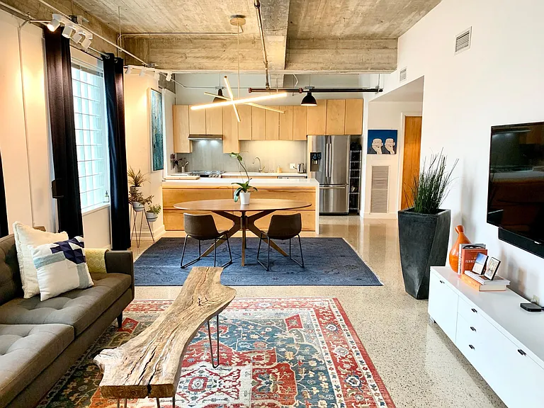 710 Colorado St #3I — Photo 2