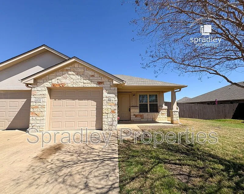 Building Photo - 4840B Deep Dr