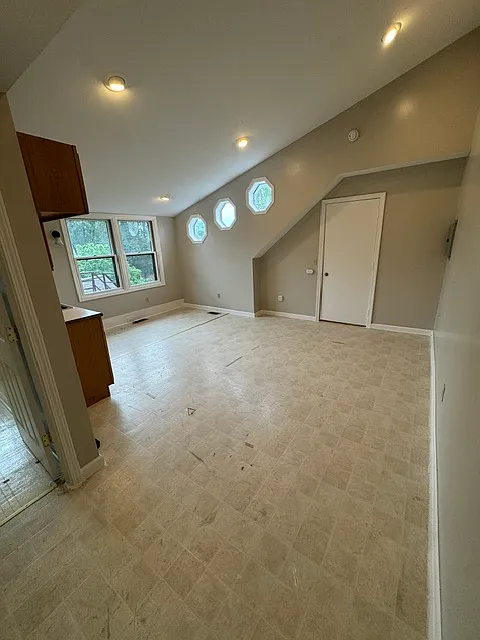 88 Alexander St #21