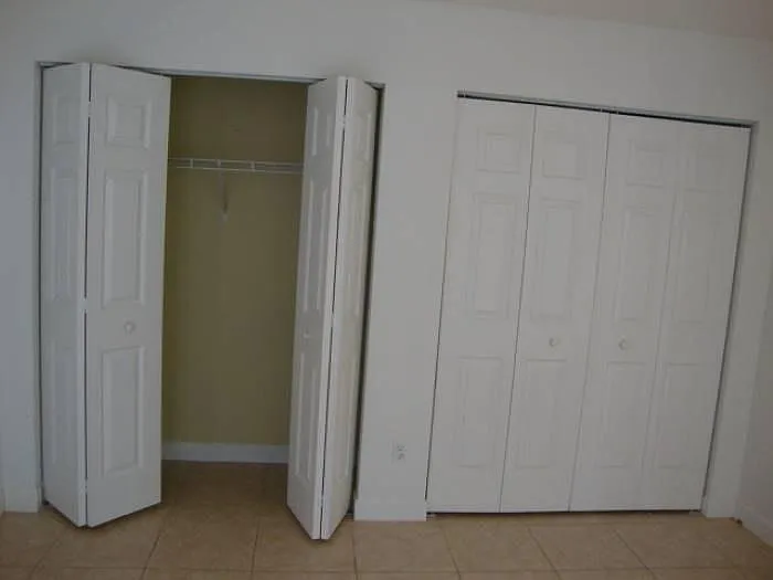 1141 Eisenhower Blvd — Photo 4