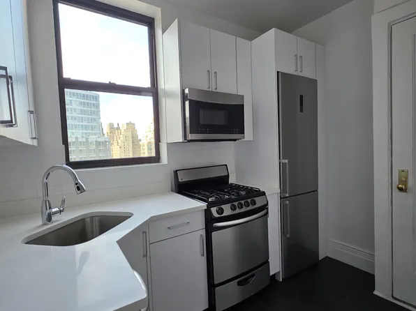 166 West 72nd Street image 4 of 6