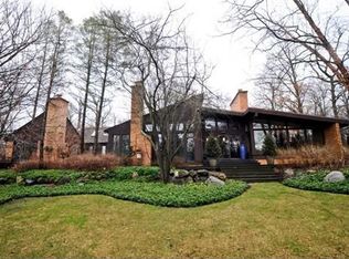 14577 W Trail Way, Lake Forest, IL 60045