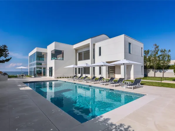 25 Bay Street, Southampton, NY 11968