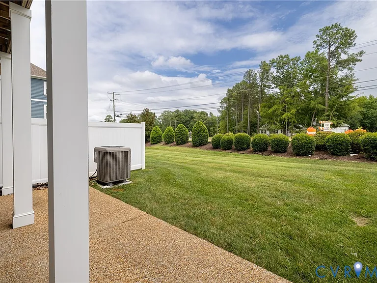 11443 Hayloft Ln — Photo 69