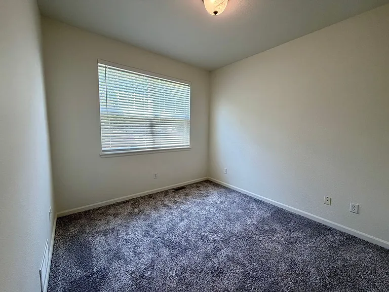 3302 68th Avenue Ct — Photo 26