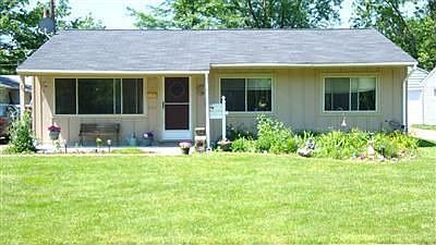 1st image of 297 Barrett Rd