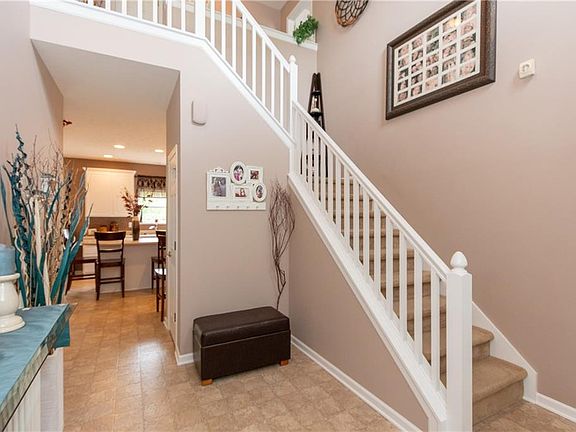 3rd image of 8544 Claverdon Ln
