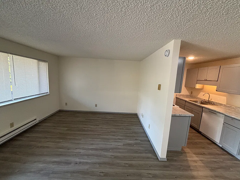 6611 Lakewood Dr W #45