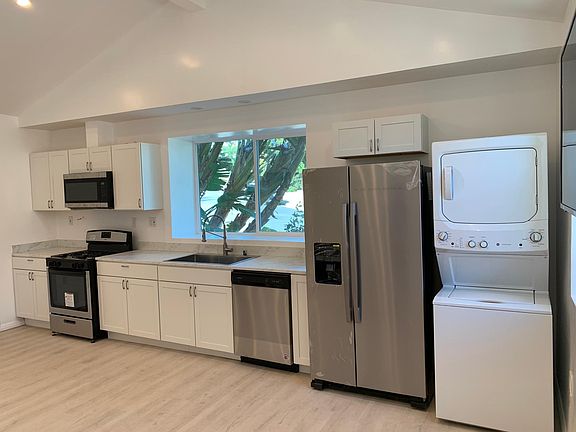 5th image of 23770 Nadir St