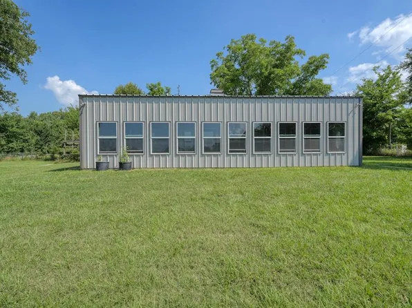 6899 N State Highway 19, Palestine, TX 75803