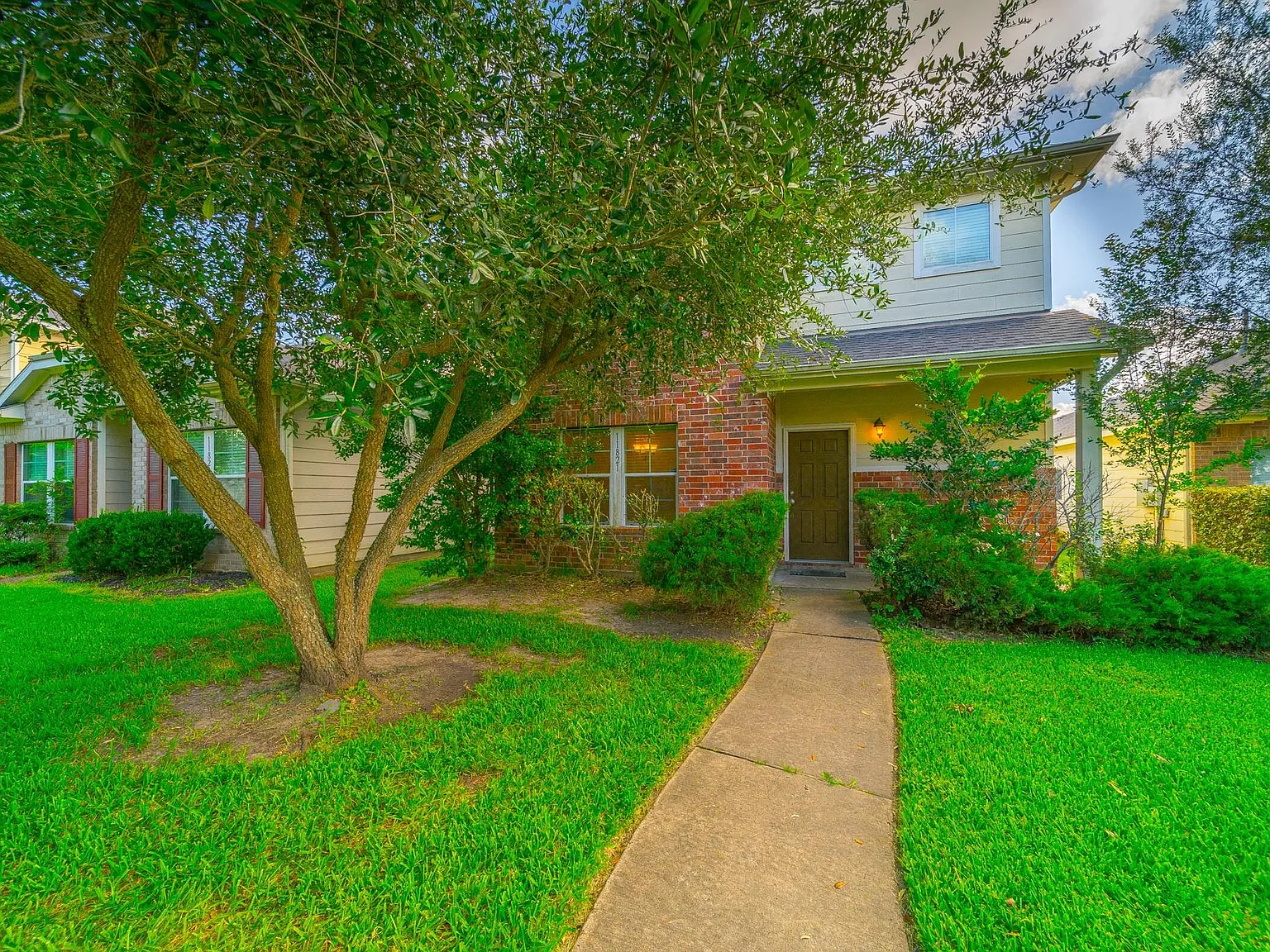 3 bed, 2.5 bath, 1620 sqft, $2,150 — Photo 1