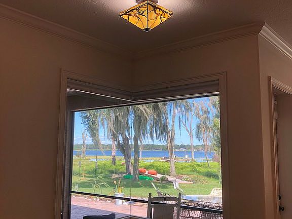 4th image of 4831 Island Shores Ln