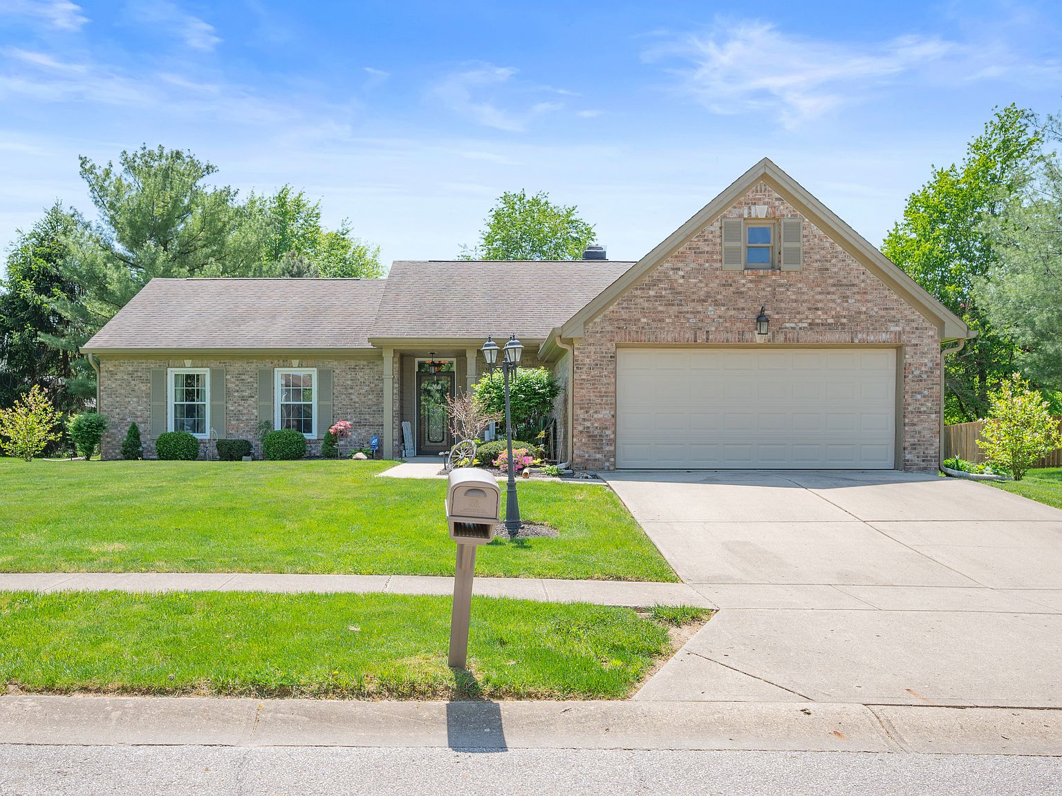 12536 Pointer Pl, Fishers, IN 46038 Zillow