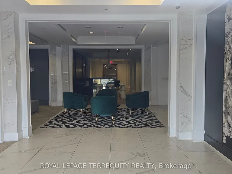 20 Gladstone Ave #502 — Photo 36