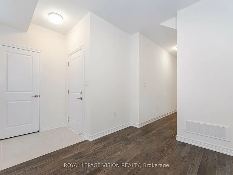 60 Folcroft St — Photo 32