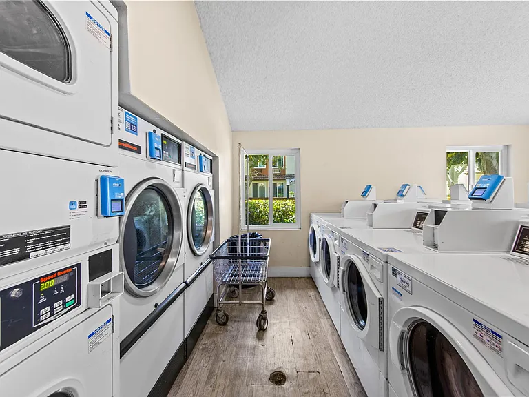 On-Site Laundry Facilities at Veranda La Mesa in La Mesa, CA 91942