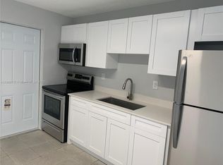 34 SW 5th Ave #1, Dania, FL 33004