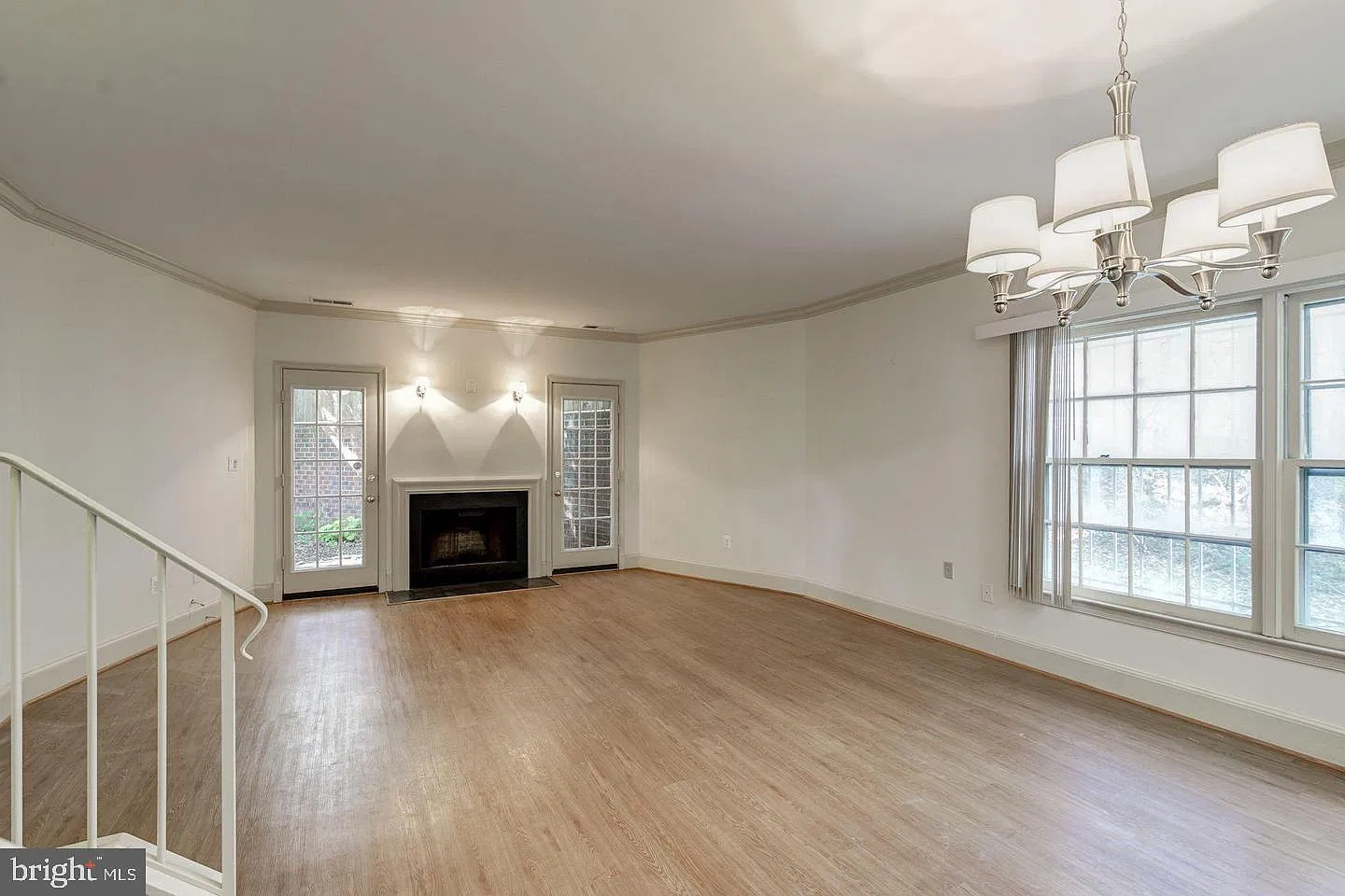2 bed, 2.5 bath, 1180 sqft, $3,400 — Photo 3