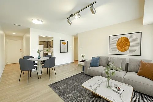 Franklin Manor Apartments Photo 1