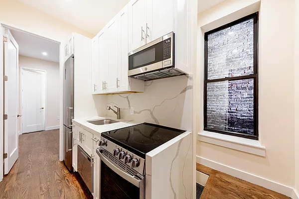 Rented by Douglas Elliman | media 32