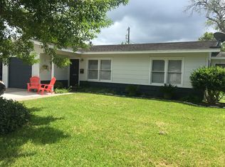 2801 Meadowlark St, Victoria, TX 77901