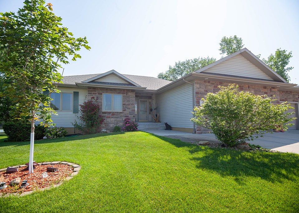 127 Meadowlark Cir, Doniphan, NE 68832 Zillow