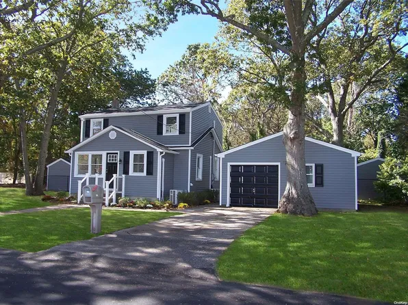 96 Madison Street, Mastic, NY 11950