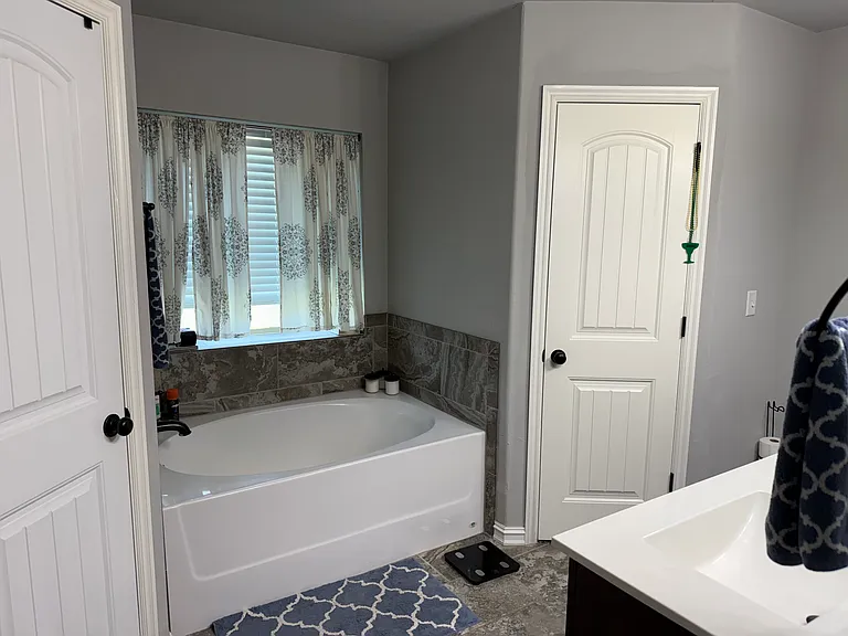 14638 Maple Ave — Photo 21