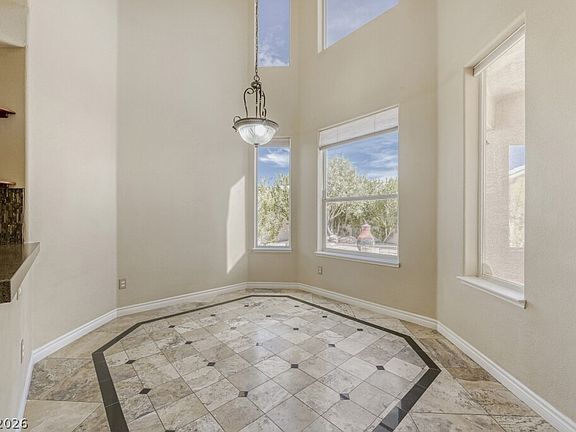 5th image of 5416 Irish Spring St