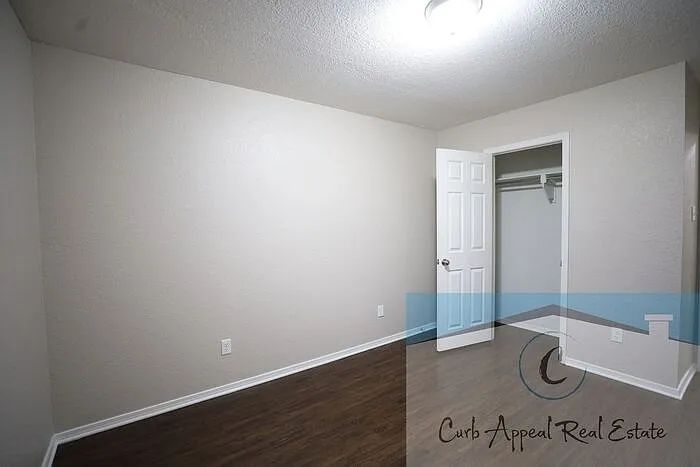 3883 Saddlecrest Dr — Photo 13