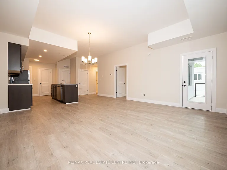4514 Ontario St #201 — Photo 5