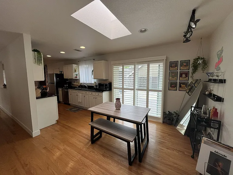 8342 Hillgrove St — Photo 11