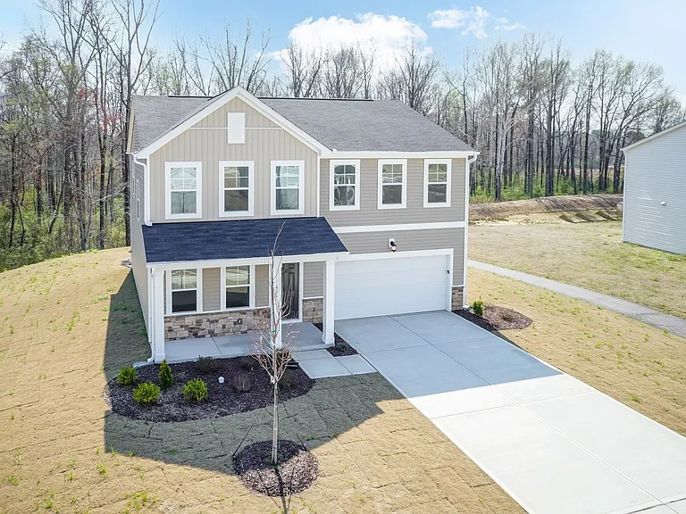 611 Roy Adams Rd — Photo 2