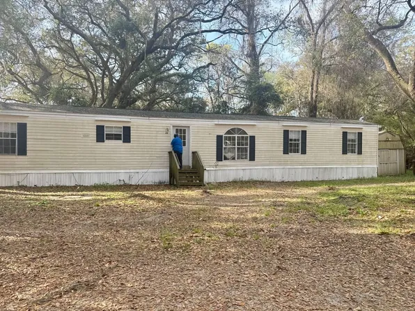28 Westgate Cir, Beaufort, SC 29906