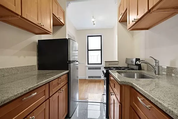 Rented by The Agency | media 3