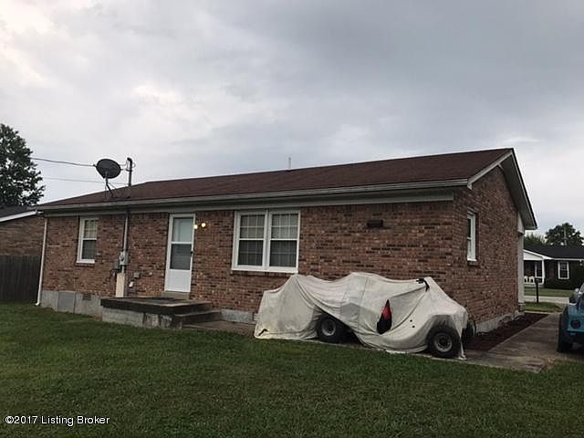 2nd image of 211 N Sitka St