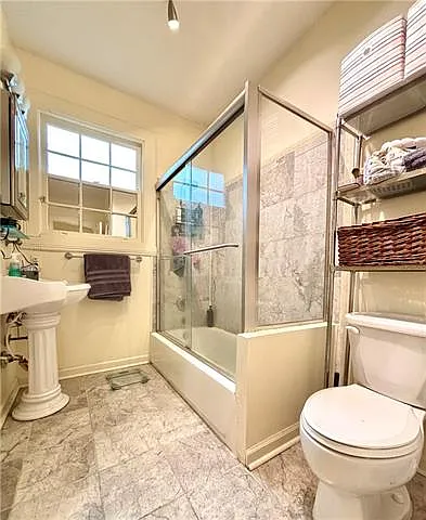 2505 Joseph St — Photo 12