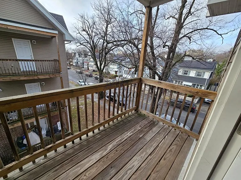 298 Halsted St #1 — Photo 7