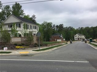 2108 Berkshire Pl, Greensboro, NC 27408