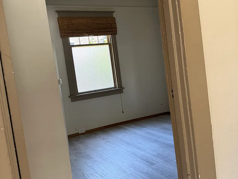 933 SE 45th Ave — Photo 10