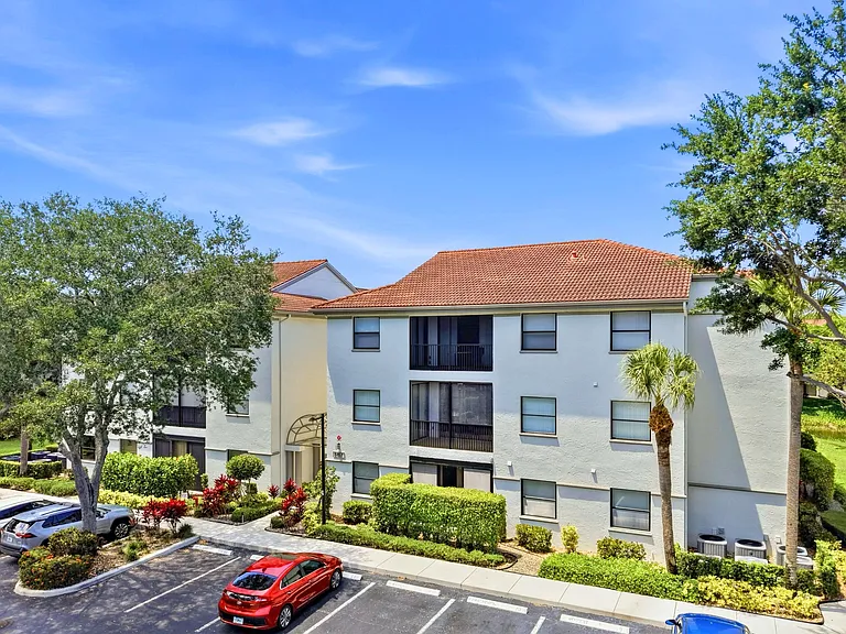 5157 Floria Way #J — Photo 5