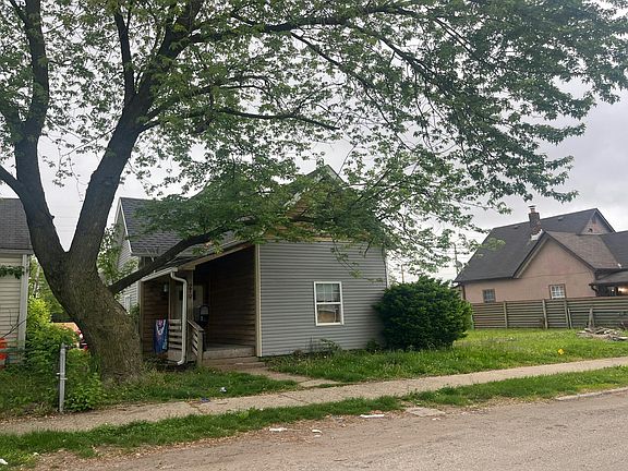 4th image of 219 S Harris Ave