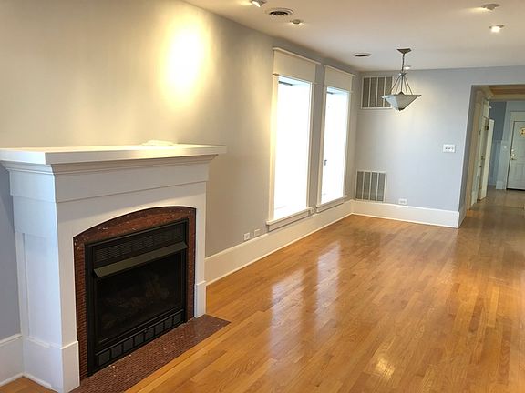 4th image of 3545 W Shakespeare Ave #1