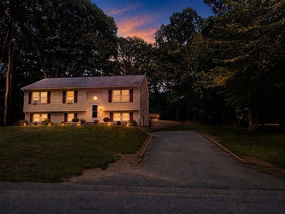 2nd image of 22 Reservoir Ave